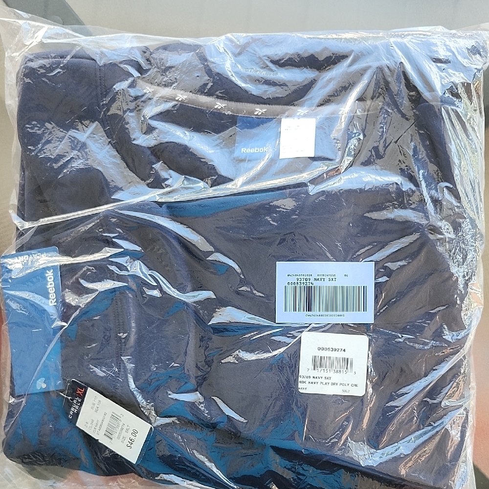 Reebok Classic Navy Sweatshirt Size 5XLT NEW IN BAG